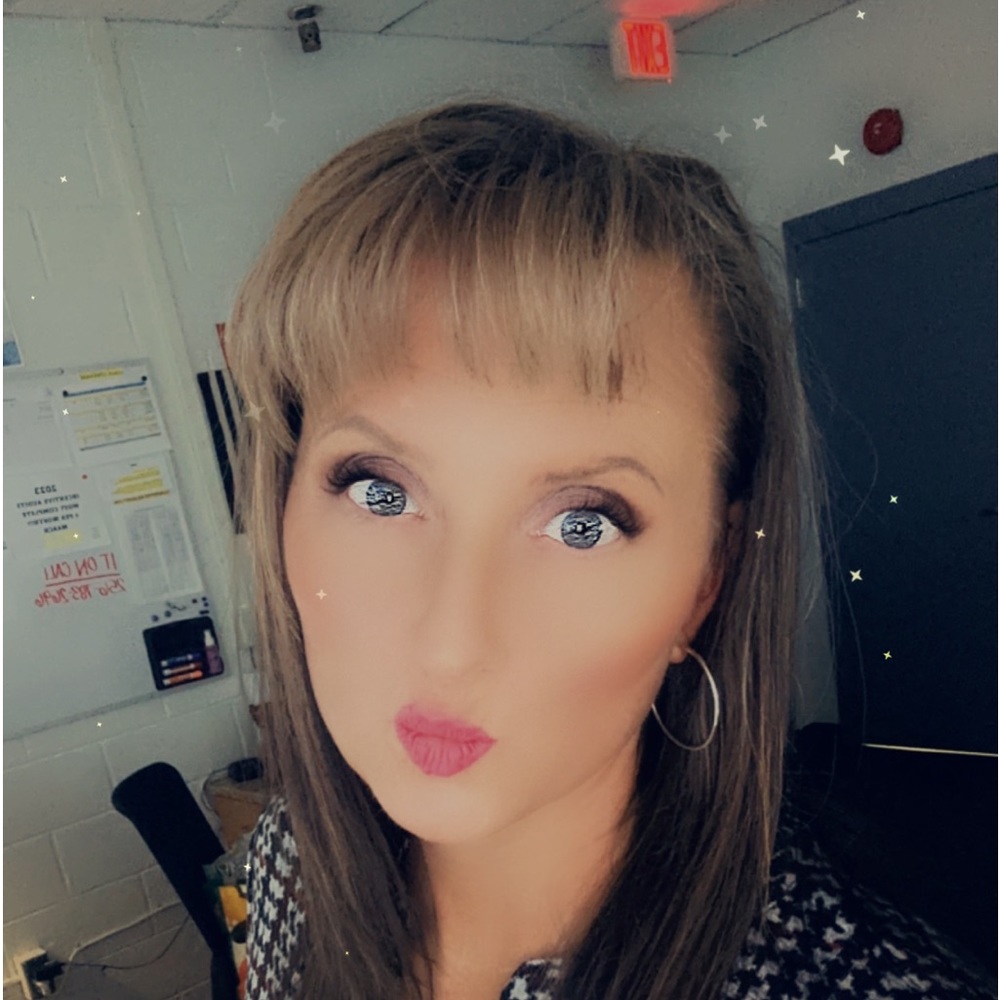 Meet your Posher, Traci